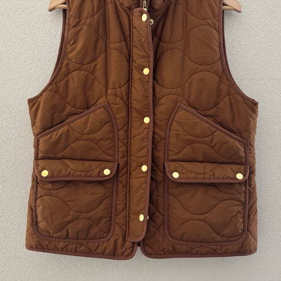 J. Crew Quilted Excursion Vest Large Camel Brown Puff Classic Preppy Equestrian - Picture 6 of 12
